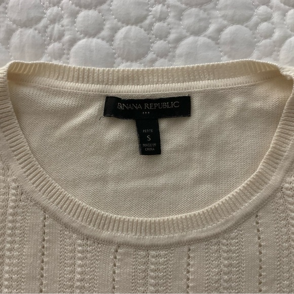Banana Republic Women’s Cream Crew Neck Sweater Size Small Petite - Picture 4 of 7